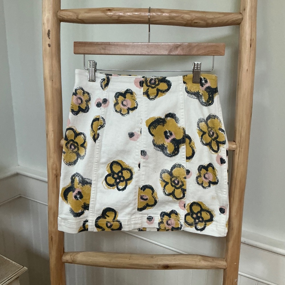 Free People Floral Denim Mini Skirt White Yellow Grey Back Zip Size 4